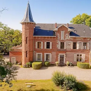 Domaine Du Buc, Le Château 2*, Marssac-sur-Tarn France